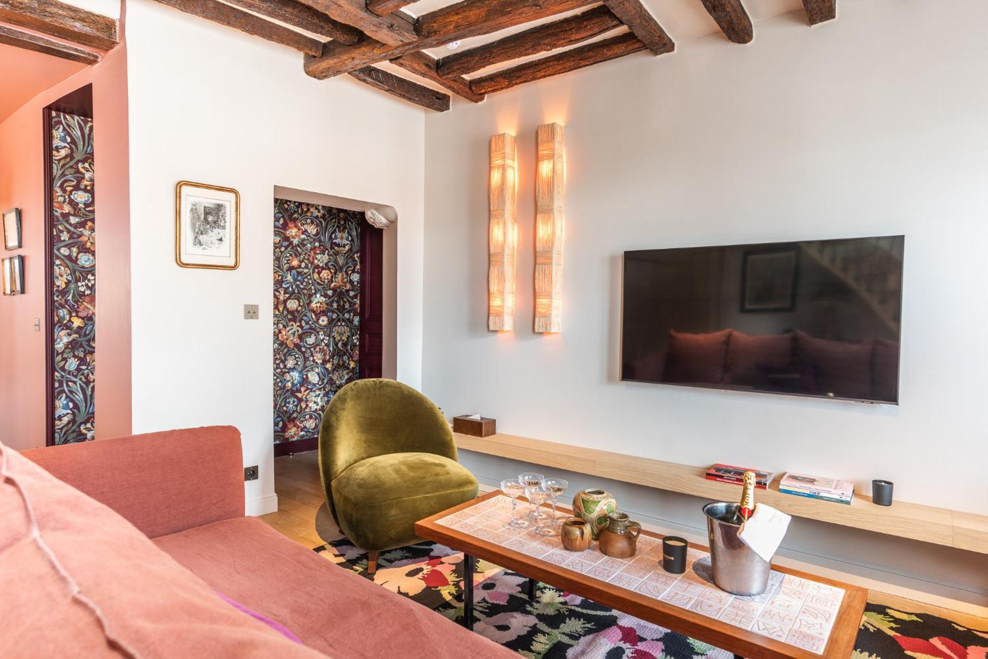 Maison La Boheme Montmartre - Studios & Apartments Paris Bagian luar foto