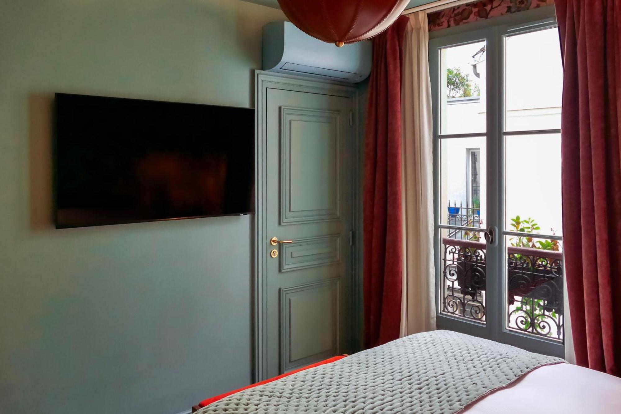 Maison La Boheme Montmartre - Studios & Apartments Paris Bagian luar foto