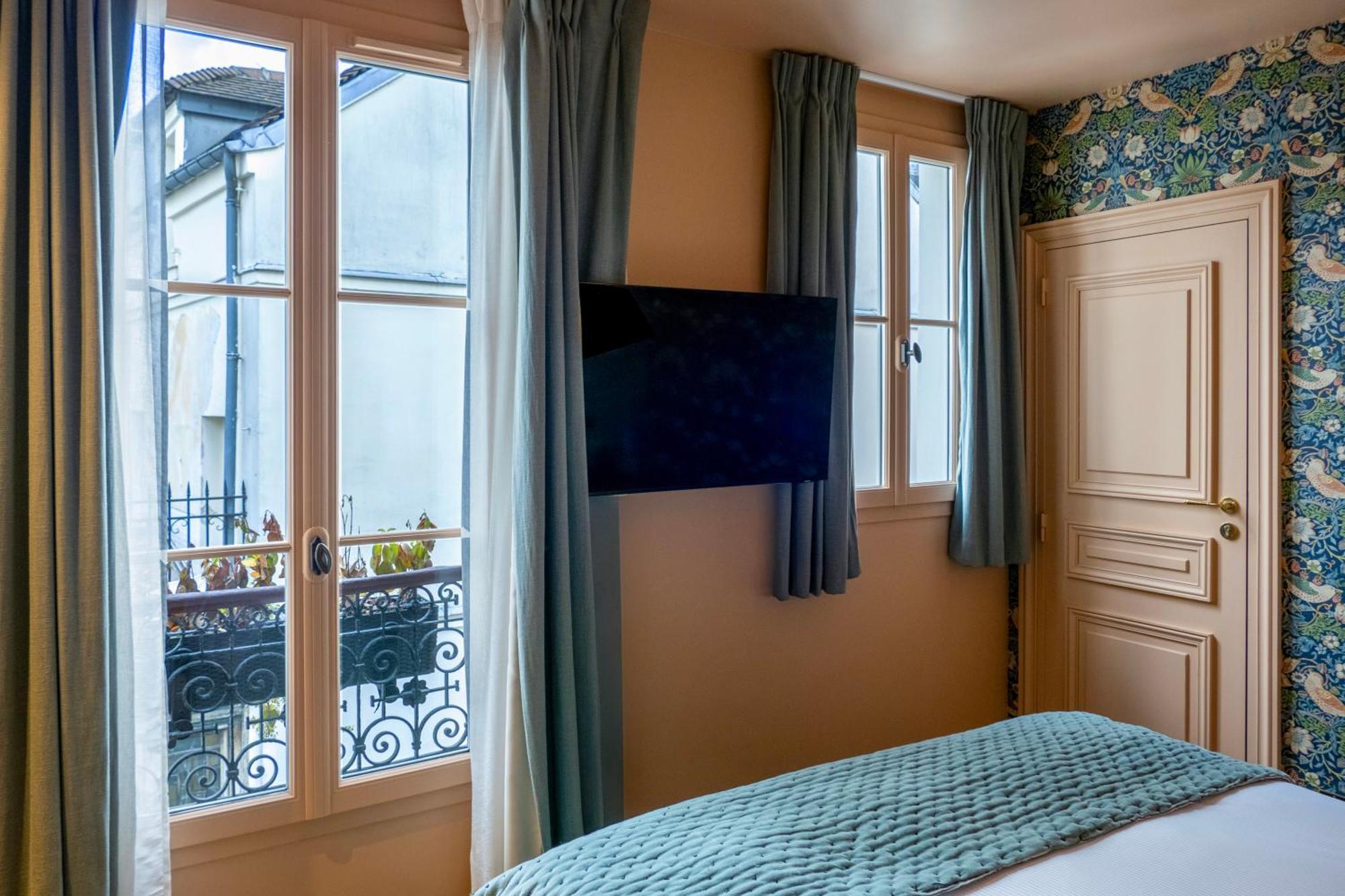Maison La Boheme Montmartre - Studios & Apartments Paris Bagian luar foto
